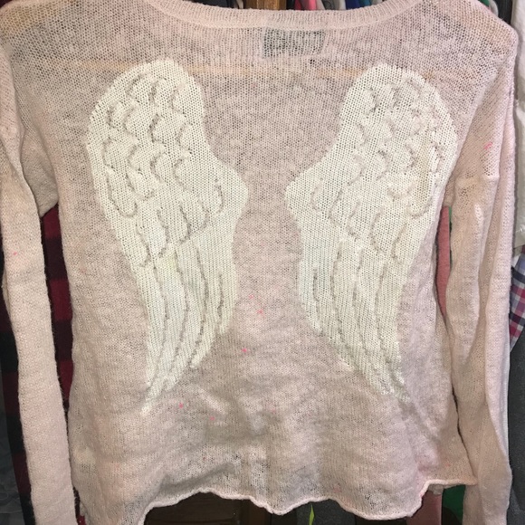 Tops - Picture 1 of 7